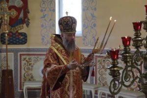 Архиепископ Иоанн возглавил Пасхальную Вечерню в храме Тихвинской иконы Божией Матери г. Бреста